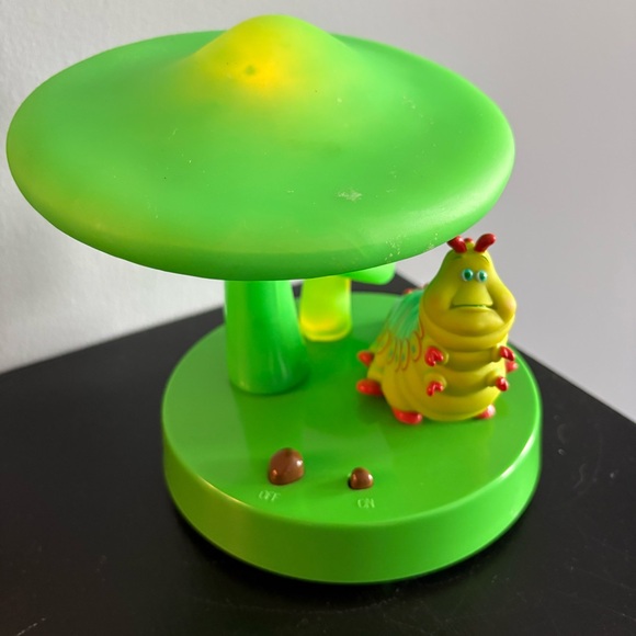 Vintage “A Bugs Life: Heimlich” Lamp - Picture 6 of 9